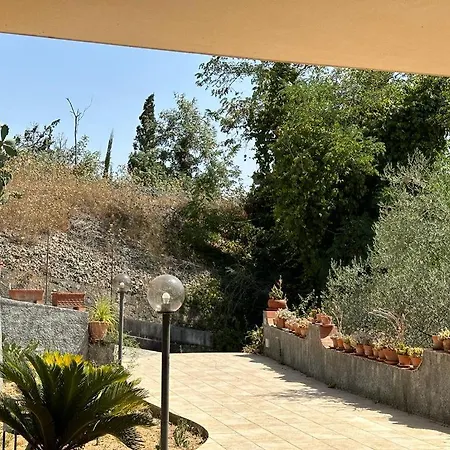 Valentina Villa Cefalu